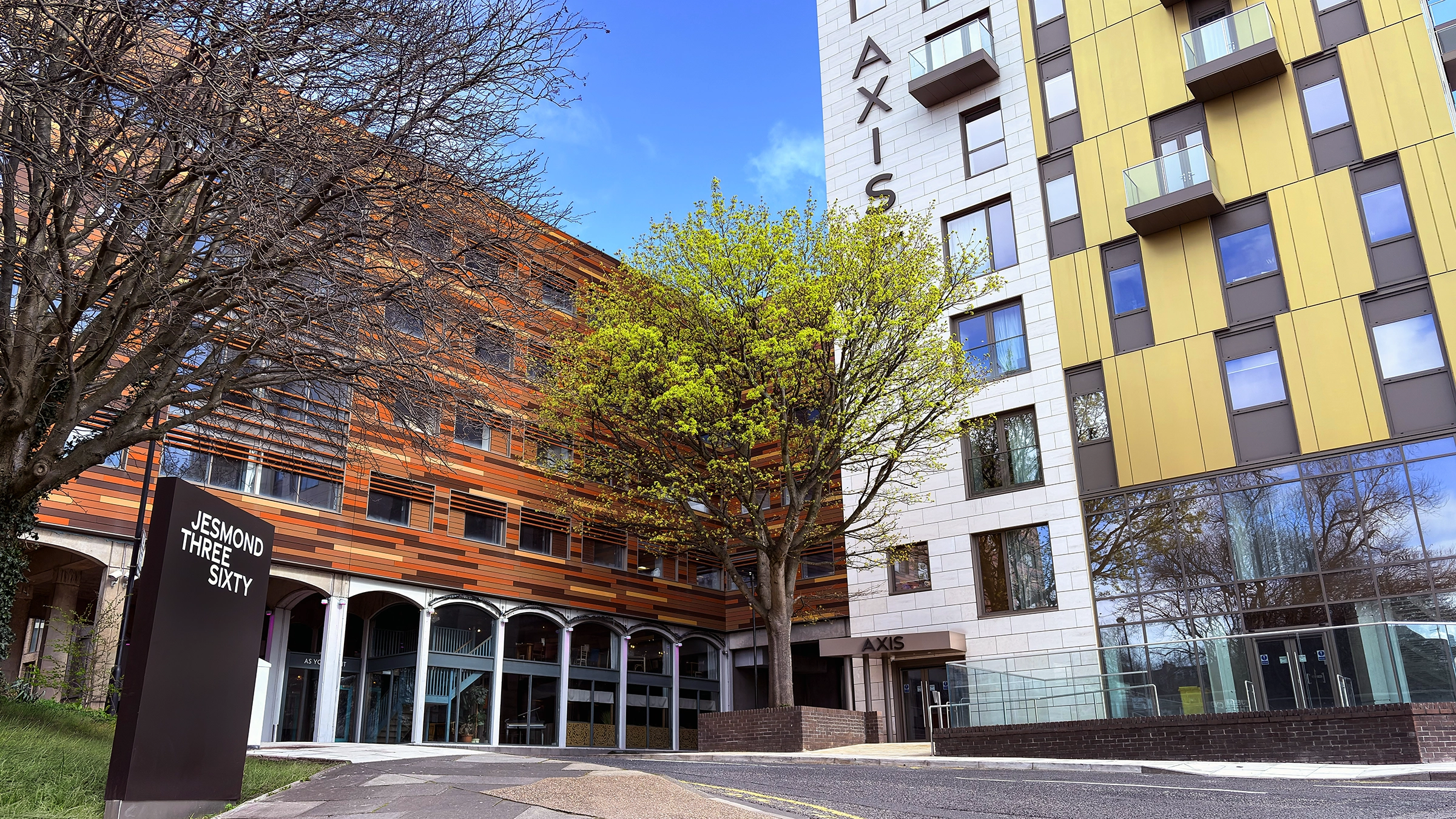 Cool-Blue-Jesmond-three-sixty-07